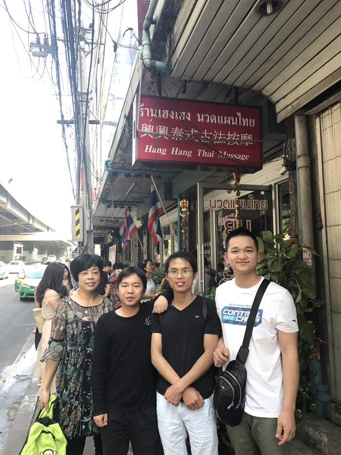 高端拉床,專用機床,內拉床,外拉床,數(shù)控機床,自動化生產(chǎn)線,工業(yè)機器人