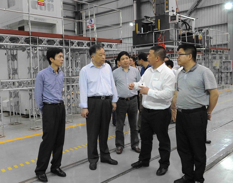 高端拉床,專用機床,內(nèi)拉床,外拉床,數(shù)控機床,自動化生產(chǎn)線,工業(yè)機器人,拉床,拉刀,自動化