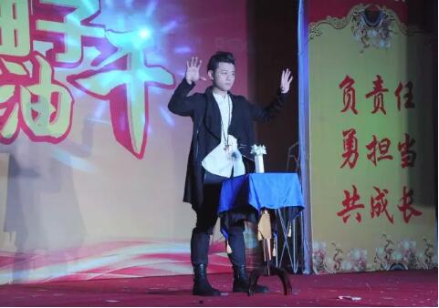 高端拉床,專用機(jī)床,內(nèi)拉床,外拉床,數(shù)控機(jī)床,自動(dòng)化生產(chǎn)線,工業(yè)機(jī)器人,拉床,拉刀,自動(dòng)化 高端拉床,專用機(jī)床,內(nèi)拉床,外拉床,數(shù)控機(jī)床,自動(dòng)化生產(chǎn)線,工業(yè)機(jī)器人,拉床,拉刀,自動(dòng)化