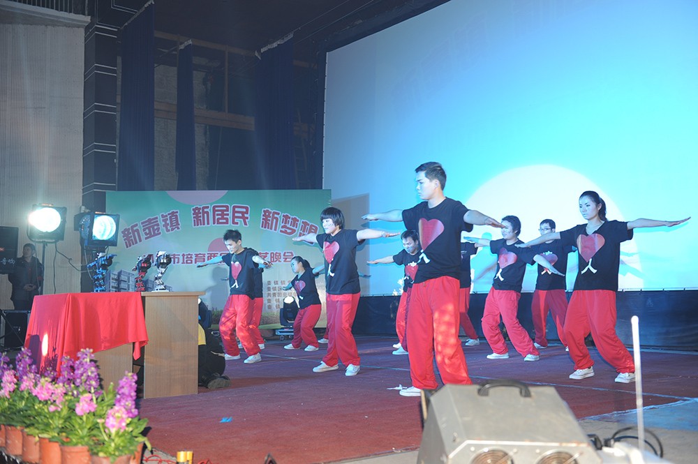 高端拉床,專用機(jī)床,內(nèi)拉床,外拉床,數(shù)控機(jī)床,自動(dòng)化生產(chǎn)線,工業(yè)機(jī)器人,拉床,拉刀,自動(dòng)化