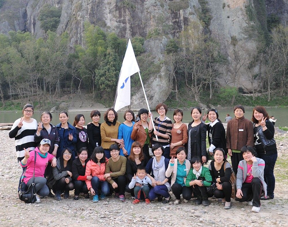 高端拉床,專用機床,內拉床,外拉床,數(shù)控機床,自動化生產線,工業(yè)機器人,拉床,拉刀,自動化