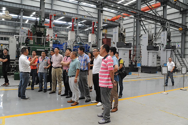 高端拉床,專用機床,內拉床,外拉床,數(shù)控機床,自動化生產線,工業(yè)機器人,拉床,拉刀,自動化