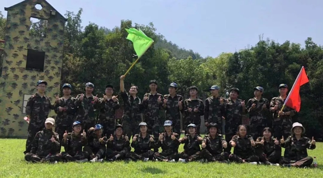 高端拉床,專用機床,內拉床,外拉床,數(shù)控機床,自動化生產(chǎn)線,工業(yè)機器人,拉床,拉刀,自動化