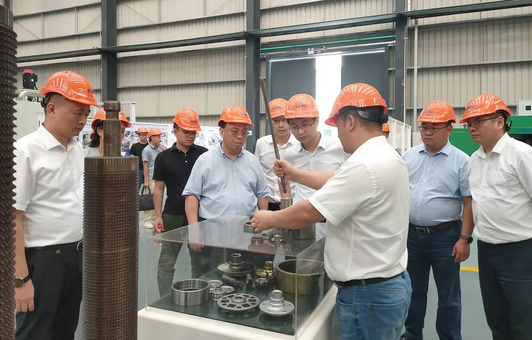 拉床,拉刀,自動化,高端拉床,專用機(jī)床,內(nèi)拉床,外拉床,數(shù)控機(jī)床,自動化生產(chǎn)線,工業(yè)機(jī)器人