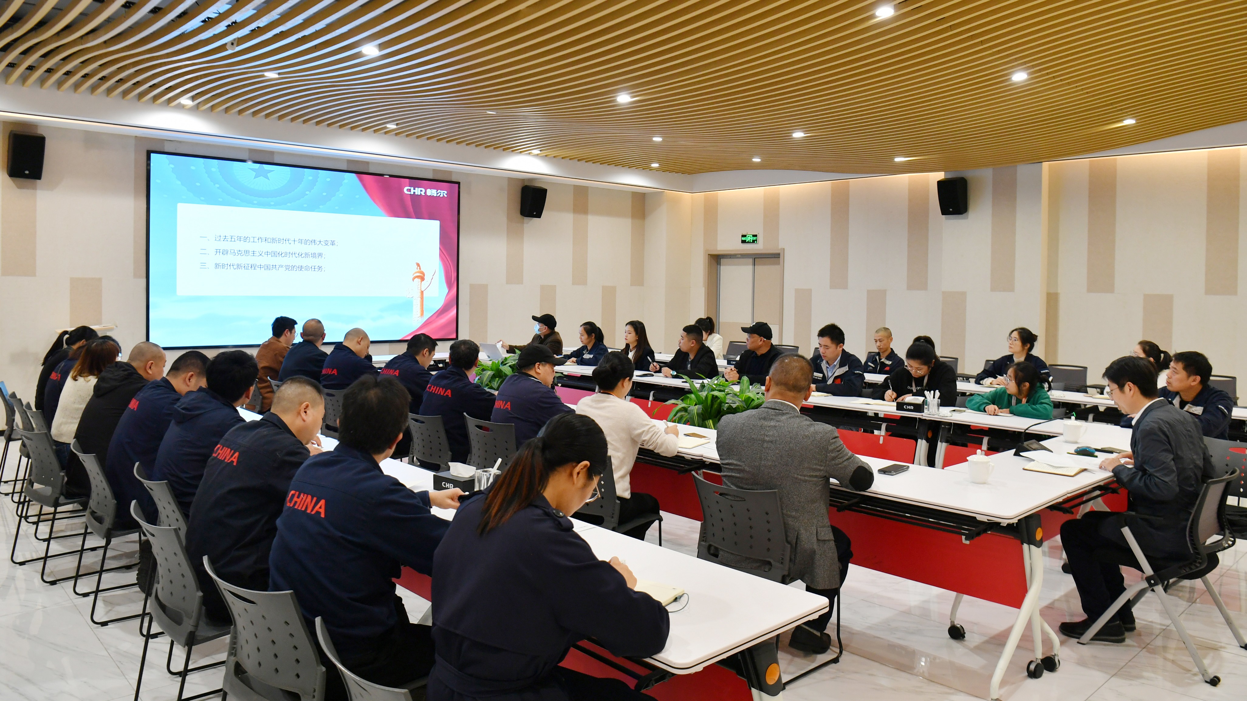 拉床,拉刀,自動化,高端拉床,專用機床,內(nèi)拉床,外拉床,數(shù)控機床,自動化生產(chǎn)線,工業(yè)機器人