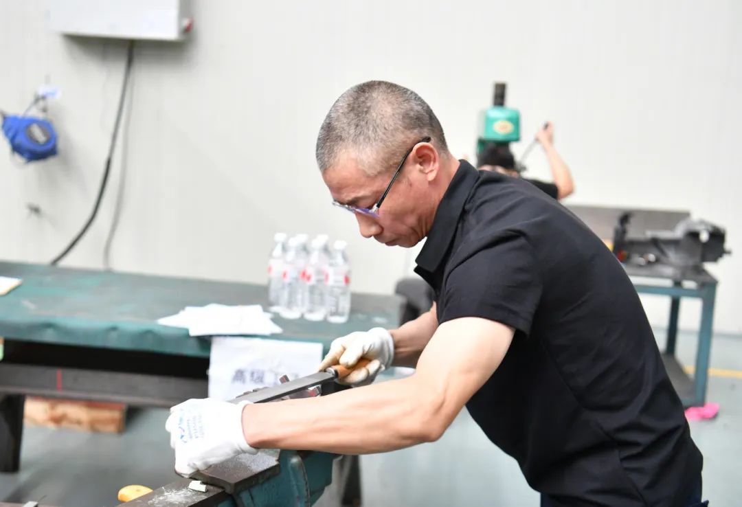 1730940496317617.jpg 1730940496317617.jpg