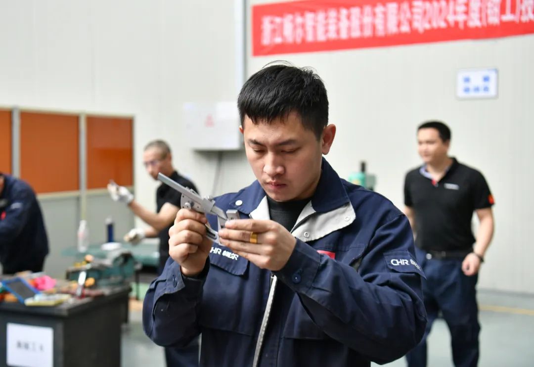 1730940504109404.jpg 1730940504109404.jpg