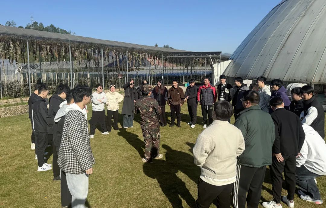 拉床,拉刀,自動化,高端拉床,專用機床,內拉床,外拉床,數控機床,自動化生產線,工業(yè)機器人