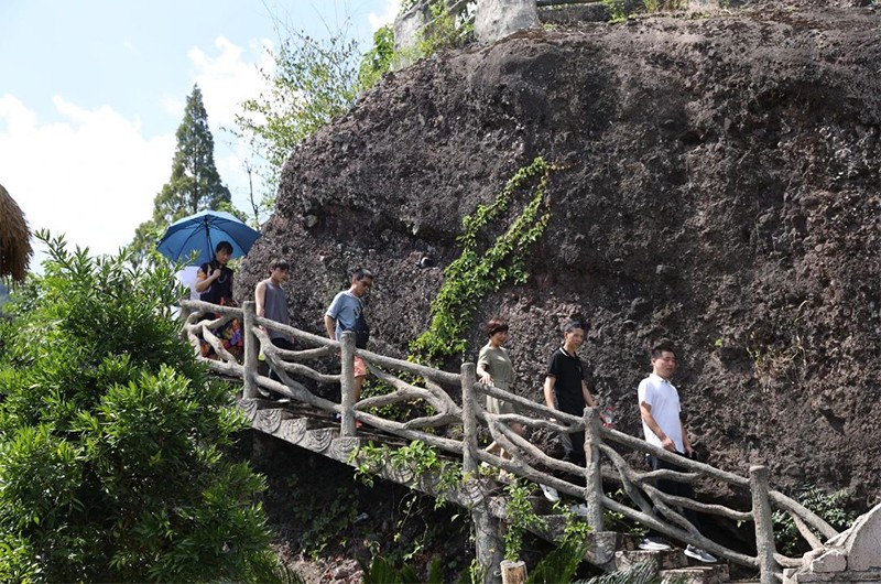 拉床,拉刀,自動化,高端拉床,專用機床,內(nèi)拉床,外拉床,數(shù)控機床,自動化生產(chǎn)線,工業(yè)機器人