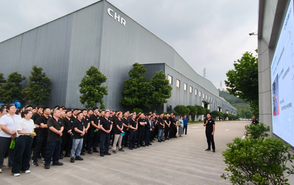 拉床,拉刀,自動化,高端拉床,專用機(jī)床,內(nèi)拉床,外拉床,數(shù)控機(jī)床,自動化生產(chǎn)線,工業(yè)機(jī)器人